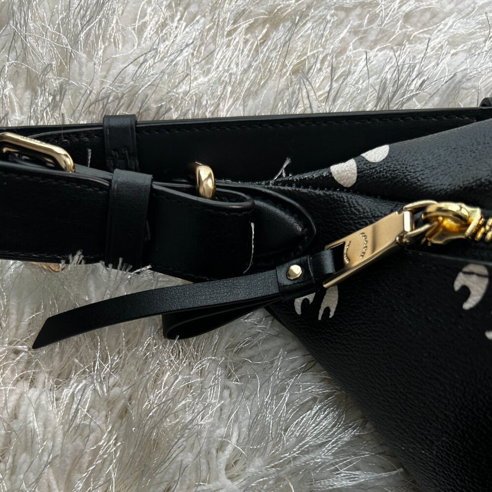 Disney X Coach Belt Bag With Snow White And The Seven Dwarfs Eyes Print F72818 - Picture 4 of 5